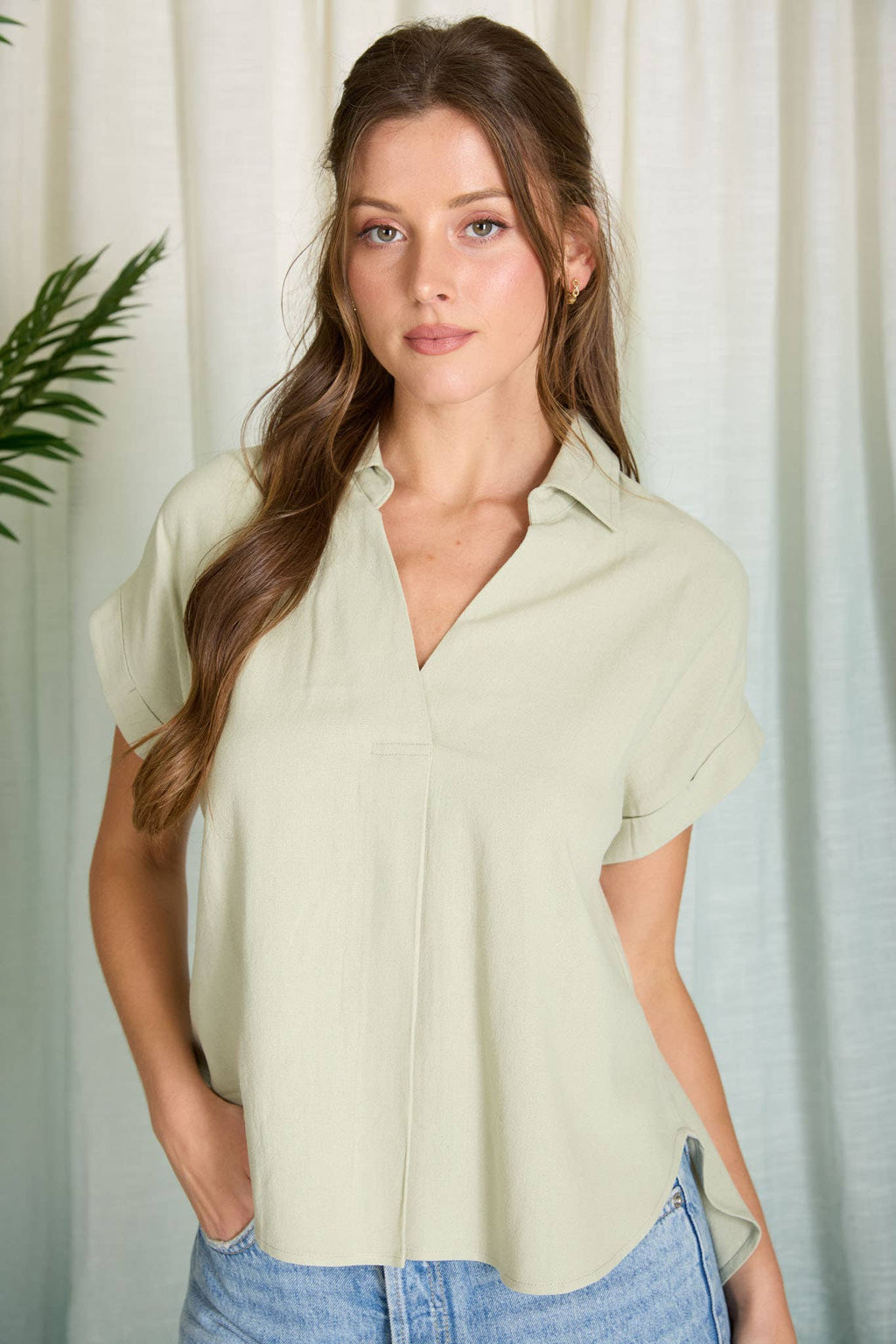 COLLARED SPLIT NECK CUFF SLEEVE U HEM LINEN TOP: BLUE