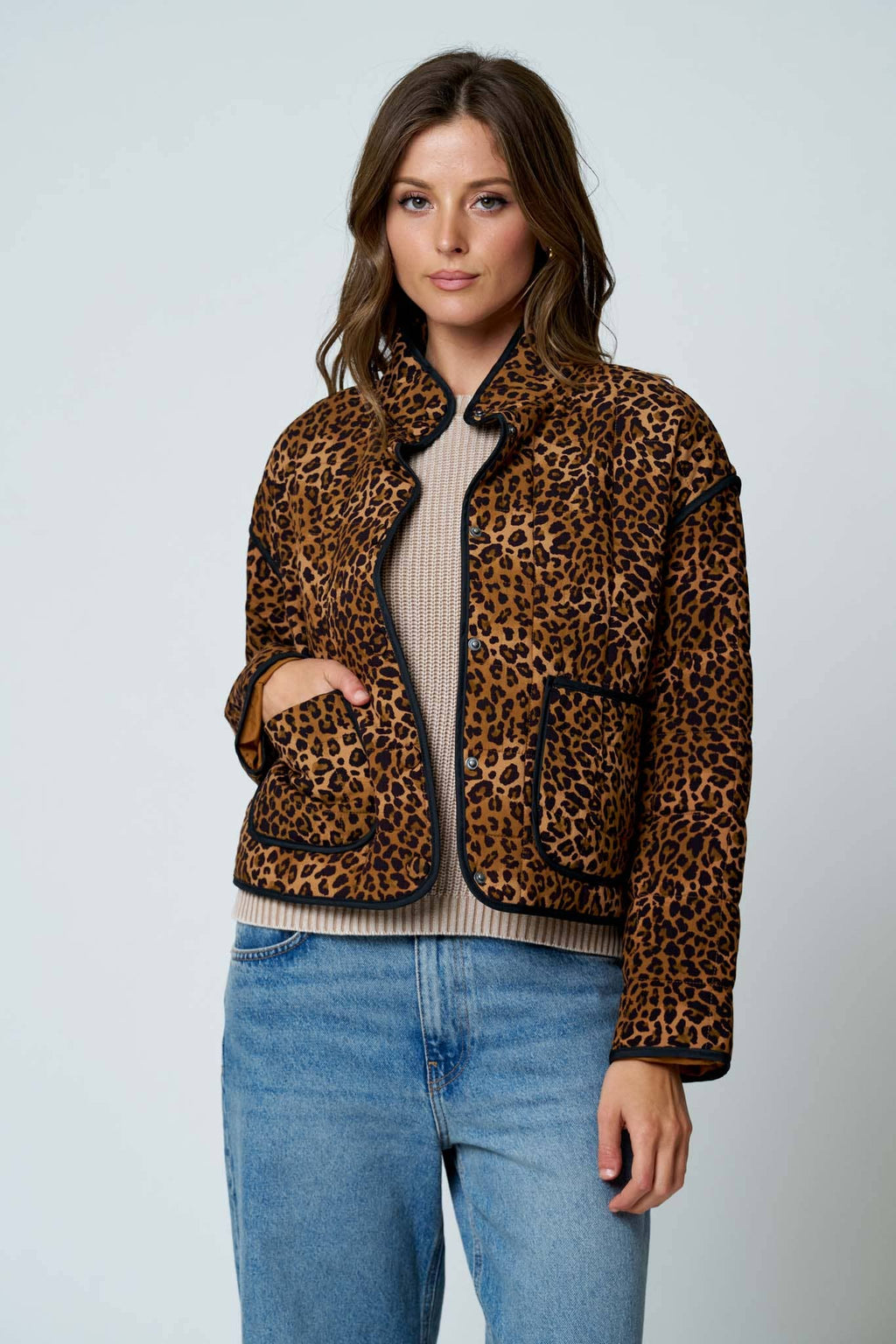 LEOPARD PRINT SNAP BUTTON JACKET: BROWN MULTI