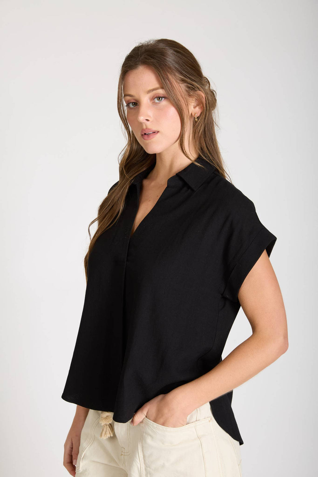 COLLARED SPLIT NECK CUFF SLEEVE U HEM LINEN TOP: BLUE