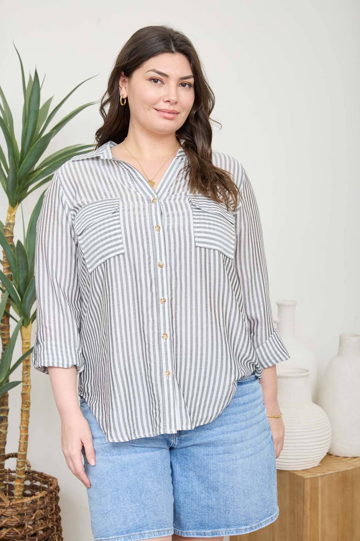 PLUS STRIPE COLLARED BUTTON DOWN LIGHTWEIGHT SHIRT : BLACK